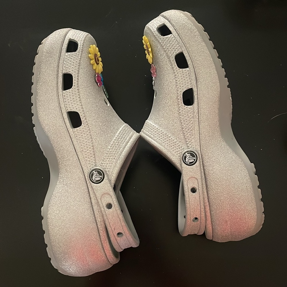 Crocs Clog Silver Sparkle M8/W10 - image 6